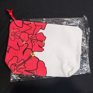 Floral Red and White Women's Clutch